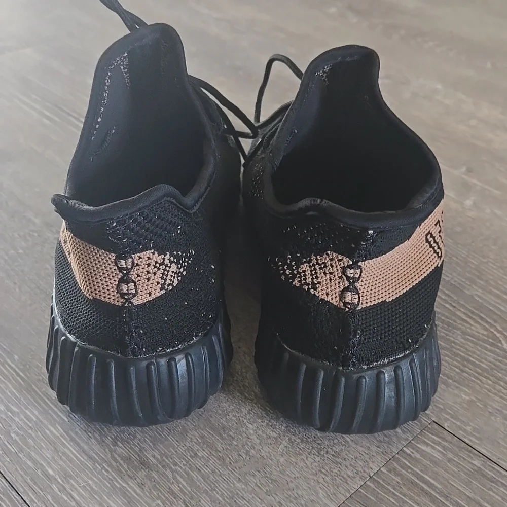ADIDAS Yeezy Black and Tan Men's Shoes Size 7 - Picture 2 of 6